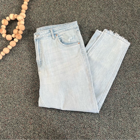 WILD FABLE Light Medium Wash Blue Straight Skinny Jeans Distressed Pants Sz 16 - Picture 10 of 16